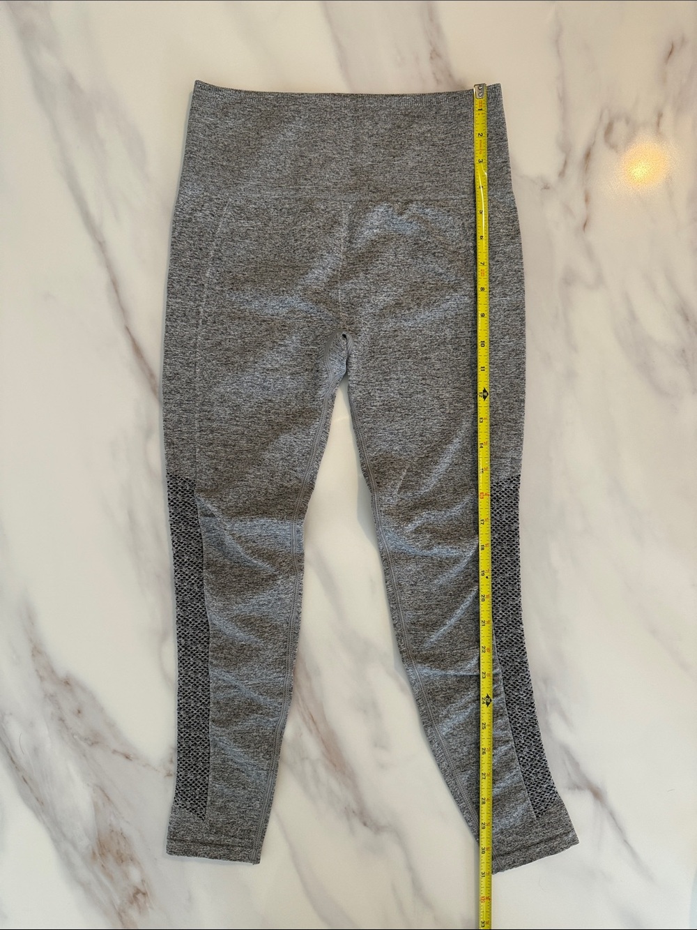 Fabletics Sync Seamless High-Waisted 7/8 Leggings Pants Small Grey Heather - Picture 13 of 16